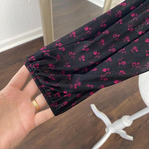 Free People Black Pink Micro Mesh Boho Floral Flower Crop Cropped Blouse Top XS - Picture 7 of 9